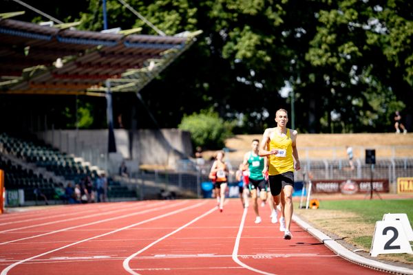 Luis Oberbeck (LG Goettingen) ueber 800m am 03.07.2022 waehrend den NLV+BLV Leichtathletik-Landesmeisterschaften im Jahnstadion in Goettingen (Tag 1)
